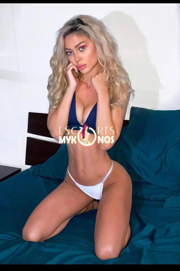 4 escorts-mykonos-models-zlata-hadid-5