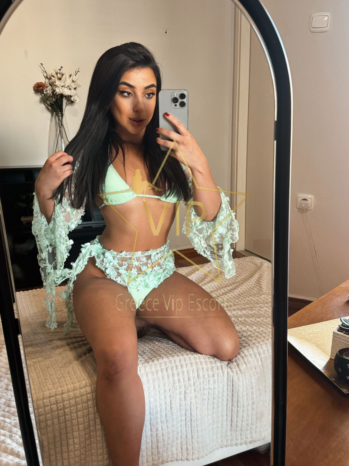 ESCORT-ATHENS-LARISSA-HOT-ESCORTS-GREECE-5