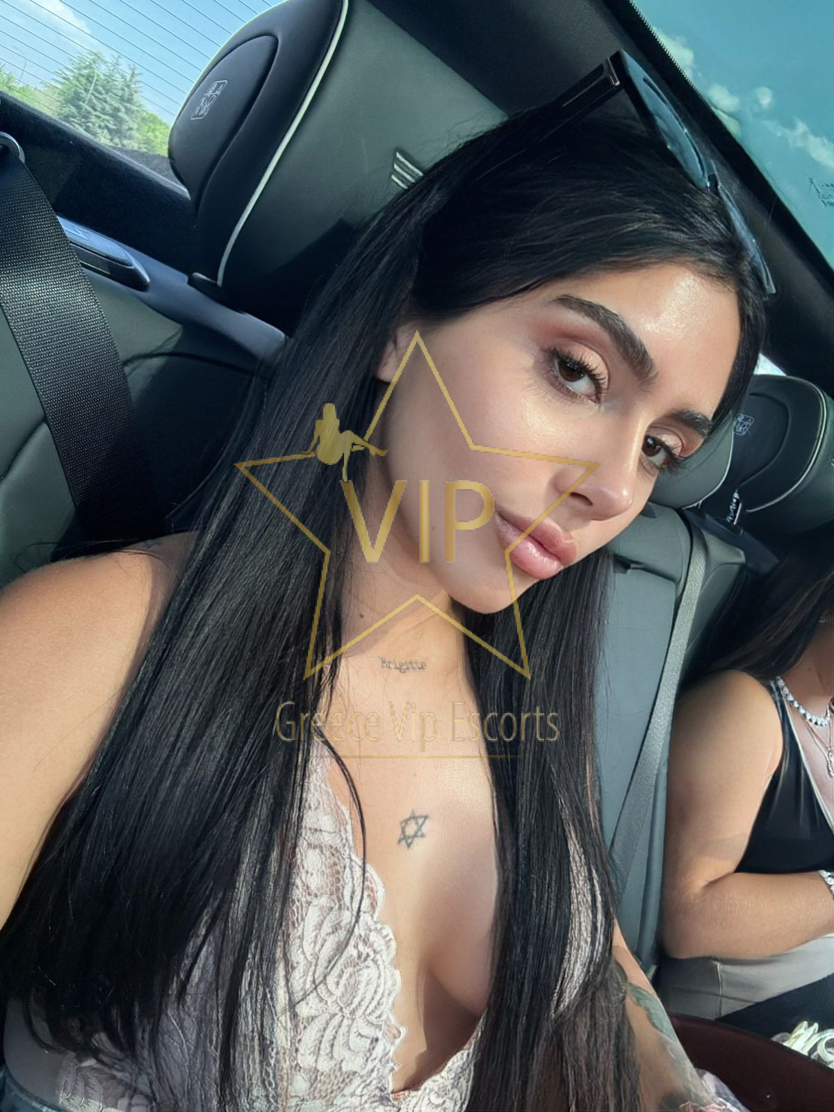 ESCORTS-ATHENS-GIRL-MIA-SEXY-BRUNNETE-HOT-1