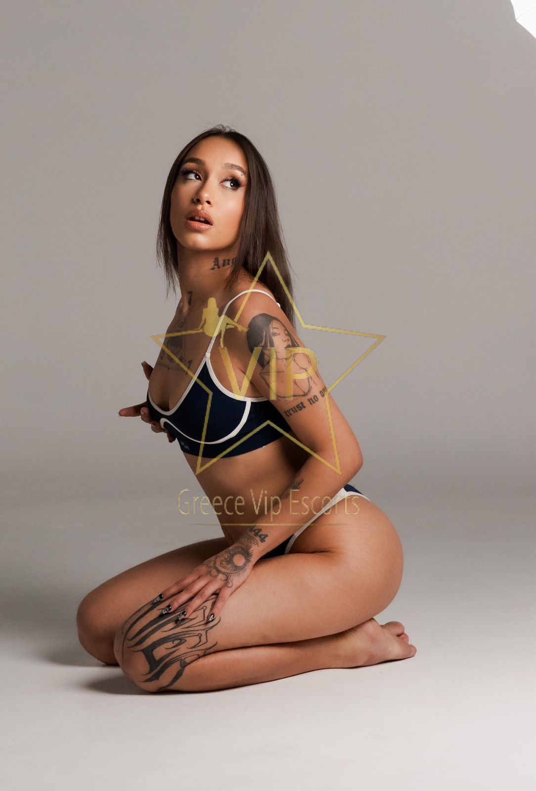 ESCORT-ATHENS-LUA-TEEN-MODEL-14