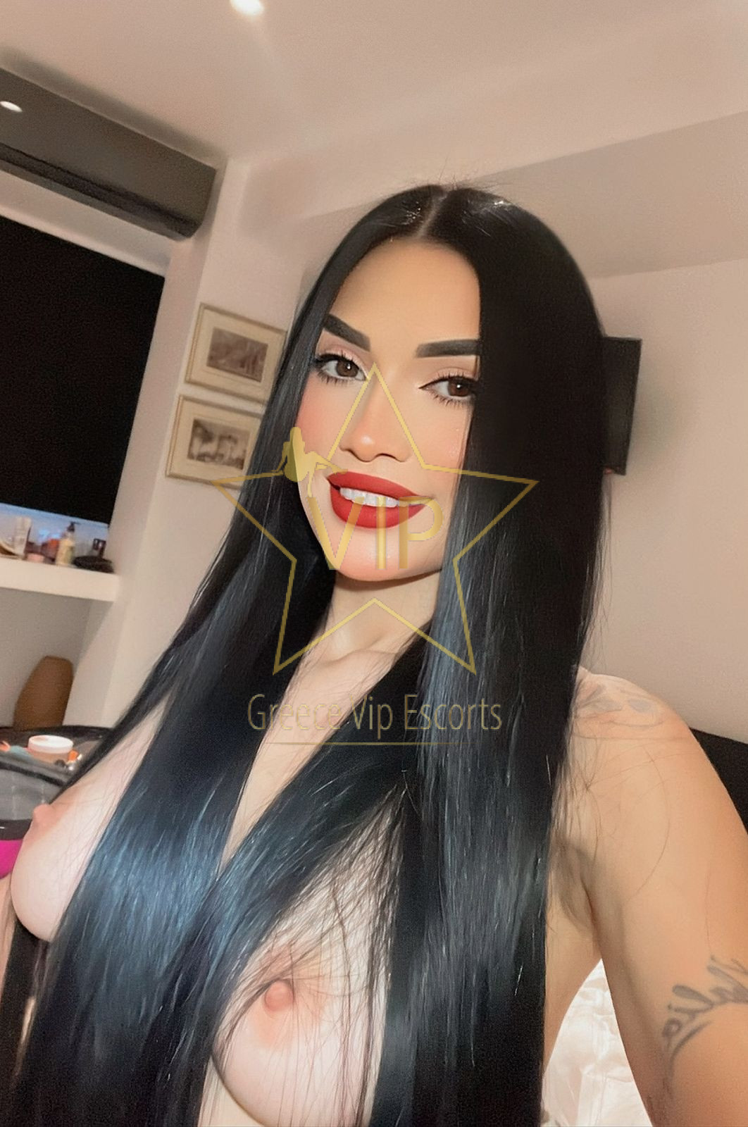 ESCORT-ATHENS-KIARA-SEXY-HOT-GREECE-1
