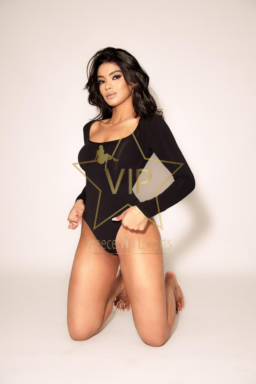 ESCORT-ATHENS-EMMA-SEXY-GIRL-PETITE-ESCORTS-3 (1)