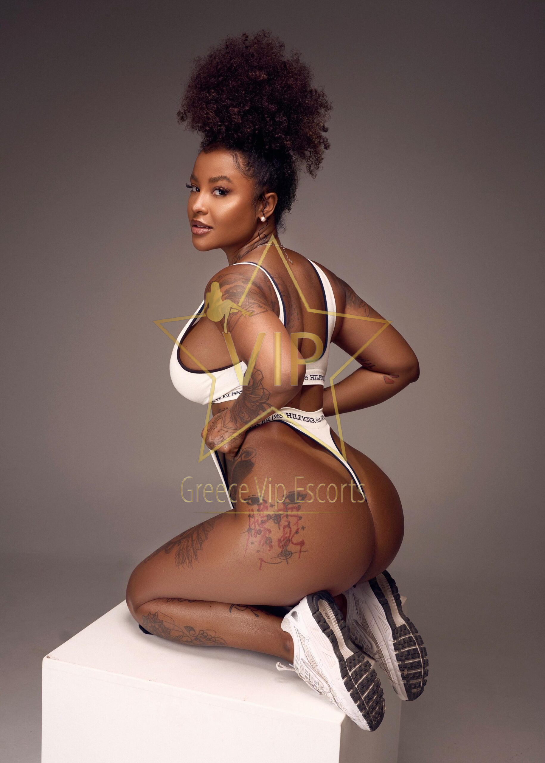 ESCORT-ATHENS-ALINA-SPICY-HOT-SEXY-ESCORTS-4-scaled